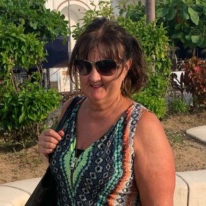 Meet your Posher, Joan